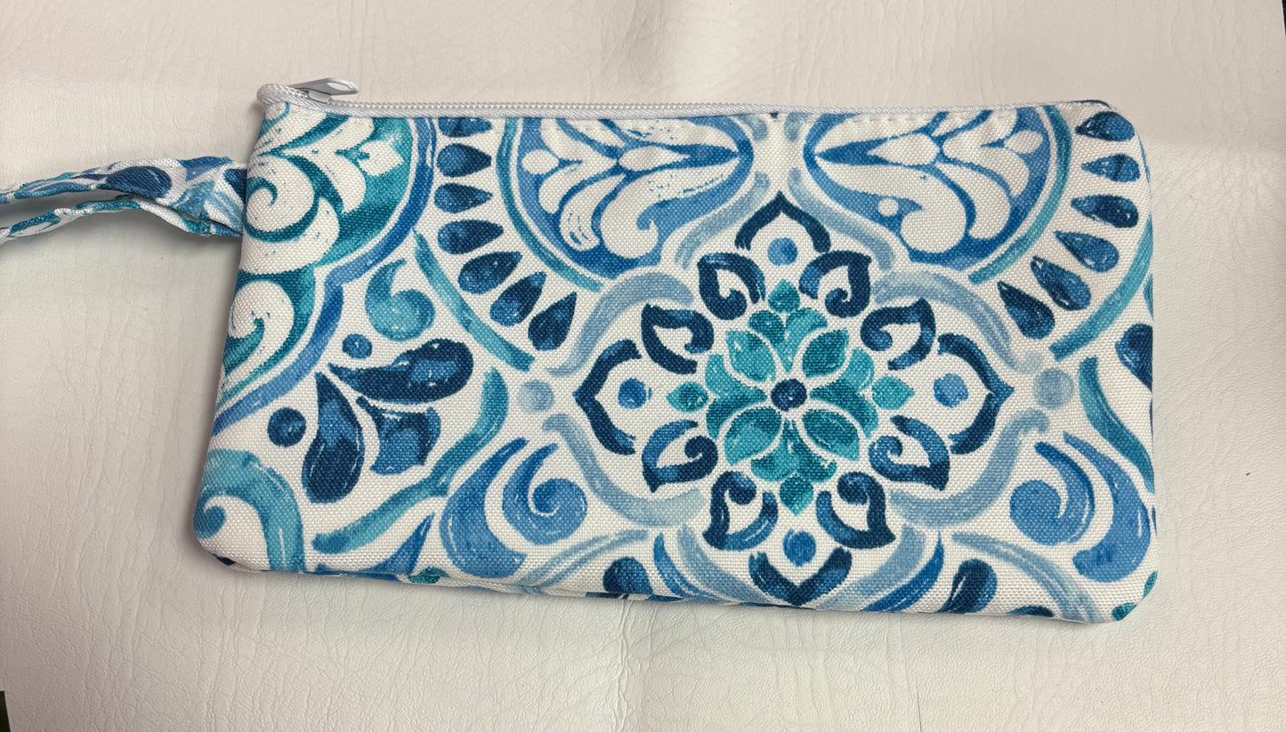Delia wristlets SALE