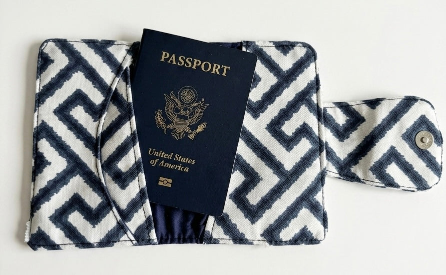 Claudia Passport Cover