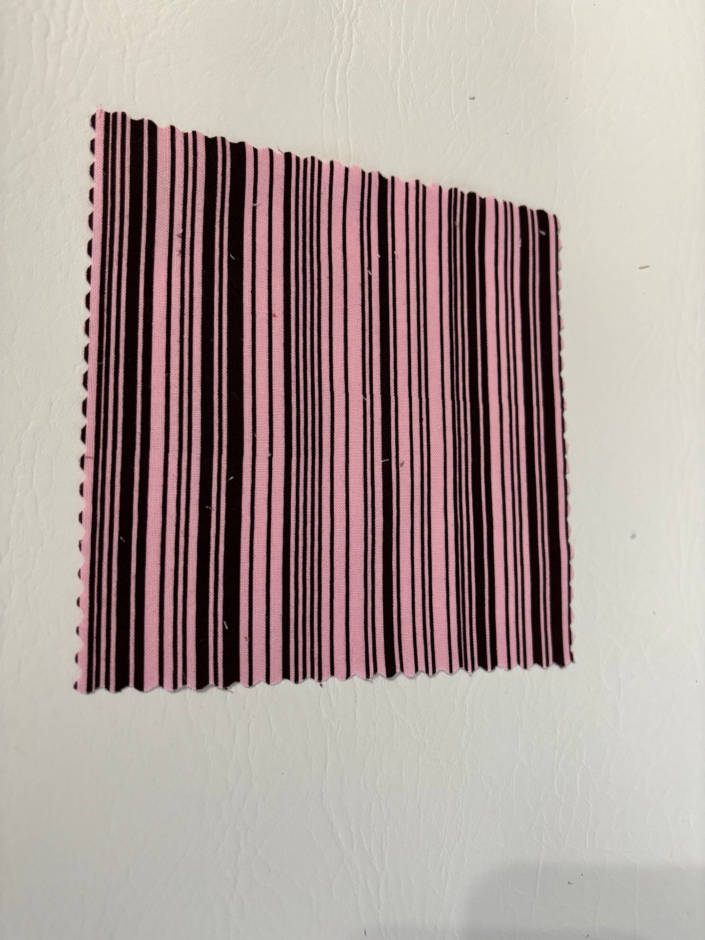 Coin Purse Pink Brown Barcode