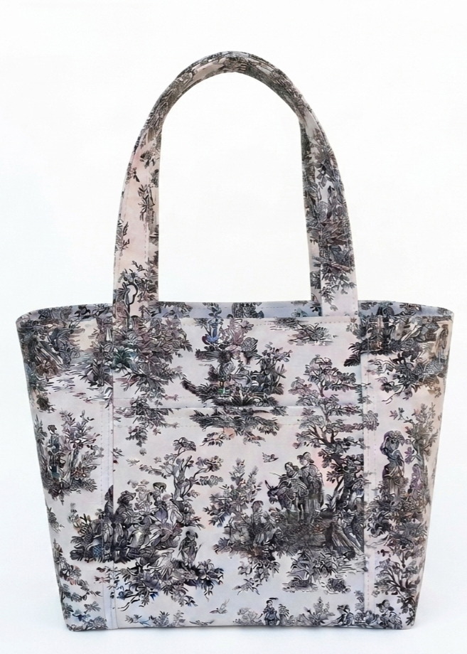 The Legacy Zippered Totes